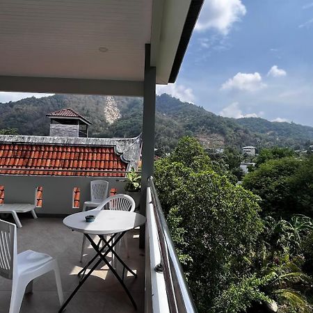 M&N Guesthouse Kata ภายนอก รูปภาพ