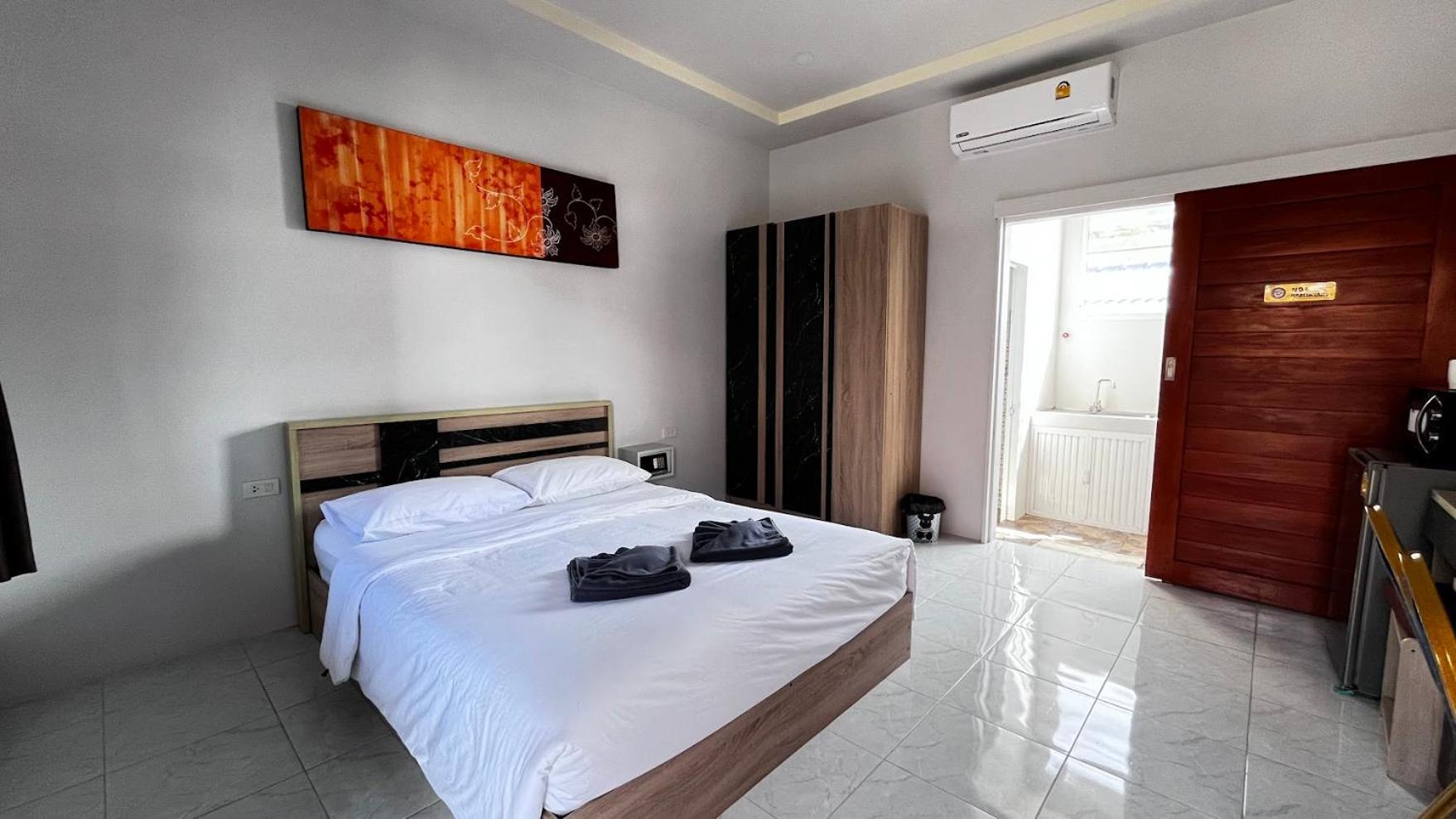 M&N Guesthouse Kata ภายนอก รูปภาพ