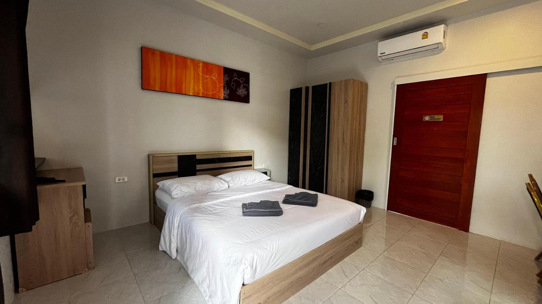 M&N Guesthouse Kata ภายนอก รูปภาพ